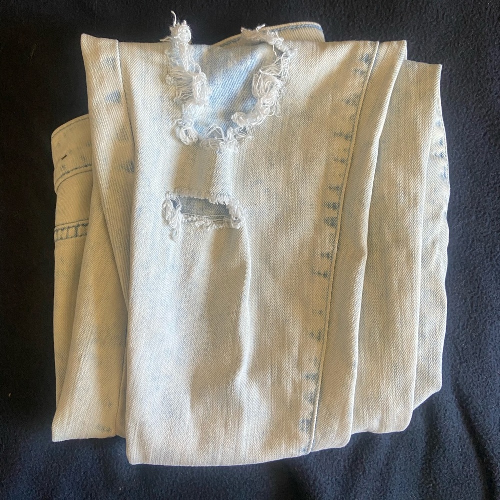 Abercrombie & Fitch White Distressed Jeans